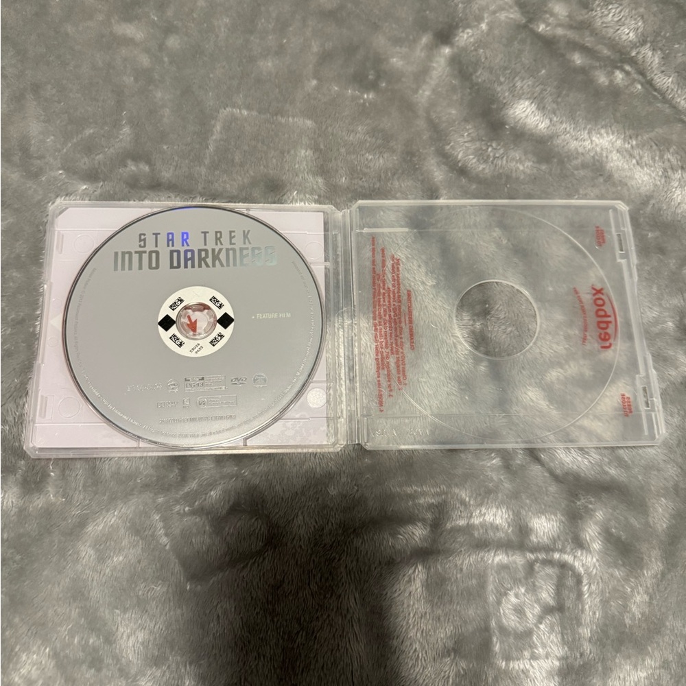 Star Trek Into the Darkness DVD